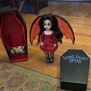 Living Dead Dolls Resurrection VI Demonique variant